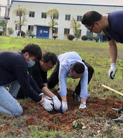 義務(wù)勞動.jpg 義務(wù)勞動.jpg