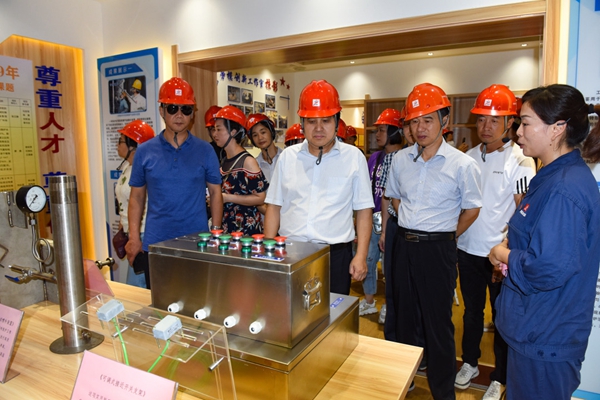 工會(huì)交流學(xué)習(xí).jpg 工會(huì)交流學(xué)習(xí).jpg